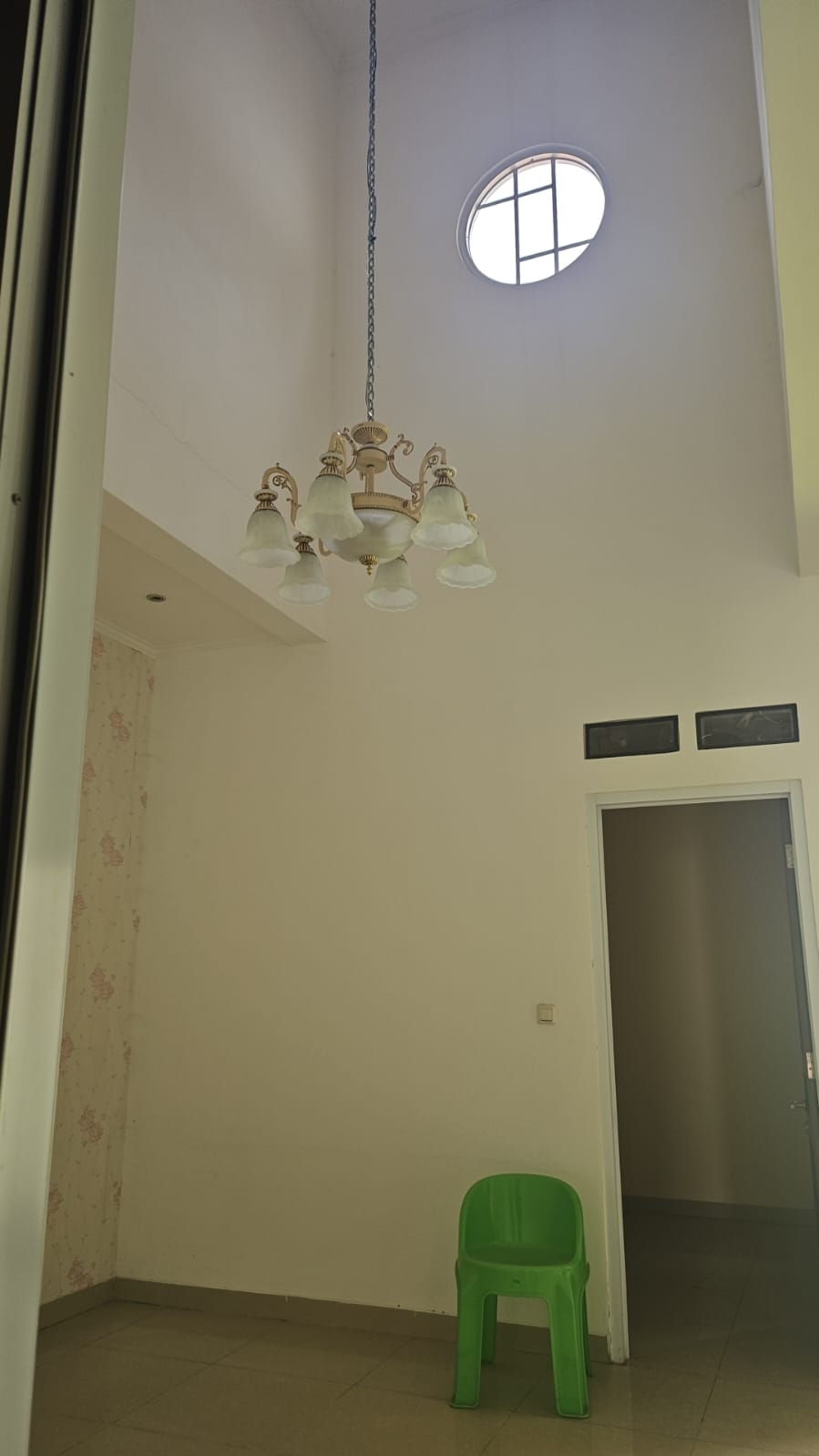 Rumah Disewakan di Cluster Taman Simpruk Lippo Cikarang